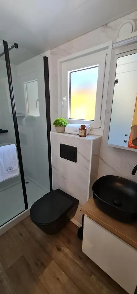 Olive Mobile Home Biograd Na Moru 0*,